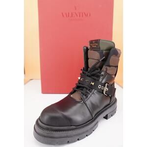 Valentino Rockstud Combat Ankle Boots Size 38 Camo Black Leather $1390 Lug